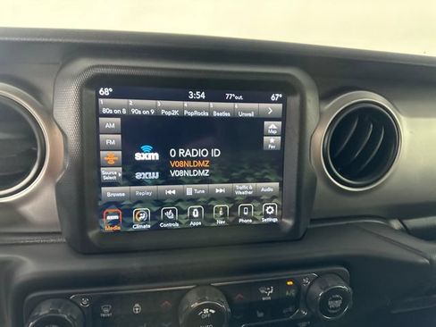 Used 2021 Jeep Wrangler Unlimited Sport AWD/4WD image 11