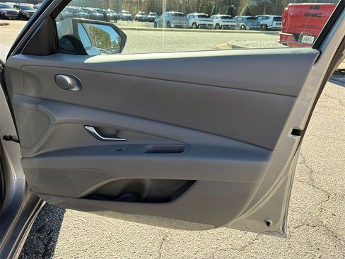 New 2026 Hyundai Elantra SE image 14