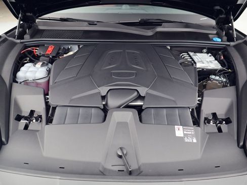 New 2026 Porsche Cayenne Coupe AWD/4WD image 26