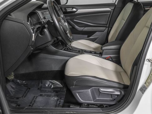 Used 2020 Volkswagen Jetta R-Line w/ R-Line Cold Weather Package image 27