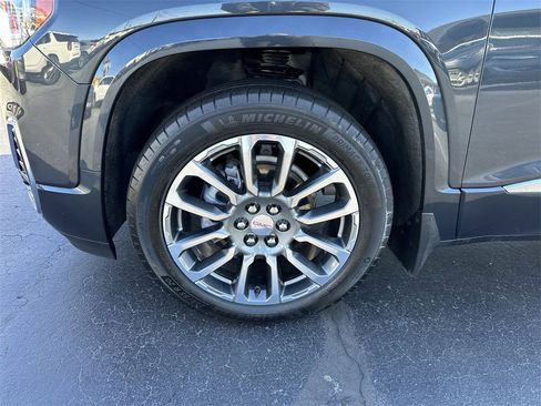 Used 2022 GMC Acadia Denali image 10