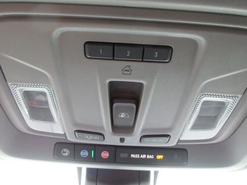 Used 2023 Chevrolet Silverado 3500 LTZ AWD/4WD image 42