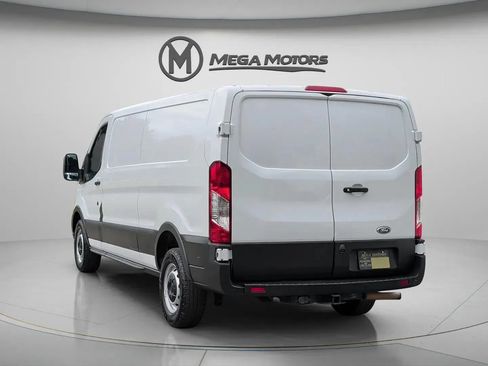 Used 2021 Ford Transit 250 Low Roof RWD image 5