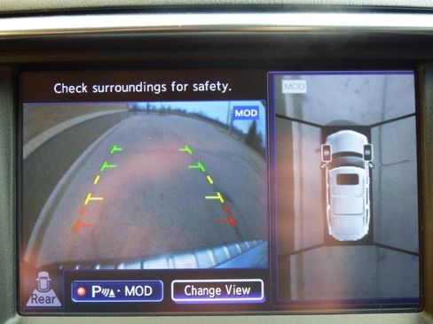 Used 2017 INFINITI QX80 Base AWD 4dr SUV w/ Deluxe Technology Package image 68