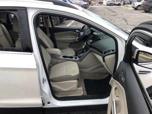 Used 2014 Ford Escape SE w/ Equipment Group 201A image 24