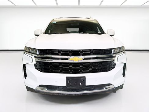 Used 2024 Chevrolet Tahoe LS AWD/4WD image 2
