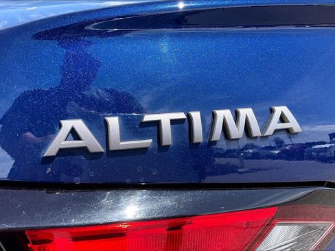 Used 2024 Nissan Altima 2.5 SR FWD image 31