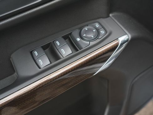 Used 2022 Chevrolet Silverado 1500 RST image 18