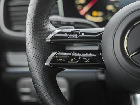 New 2026 Mercedes-Benz GLS 450 GLS 450 image 32