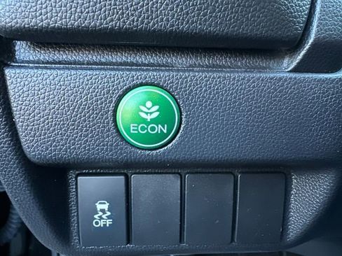 Used 2020 Honda Fit LX image 23