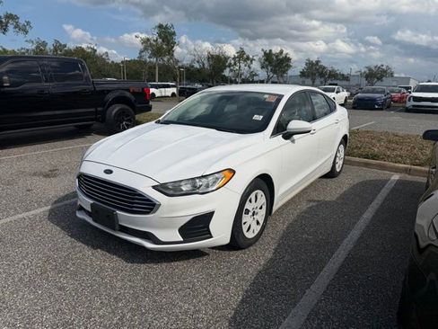 Used 2019 Ford Fusion S FWD image 6