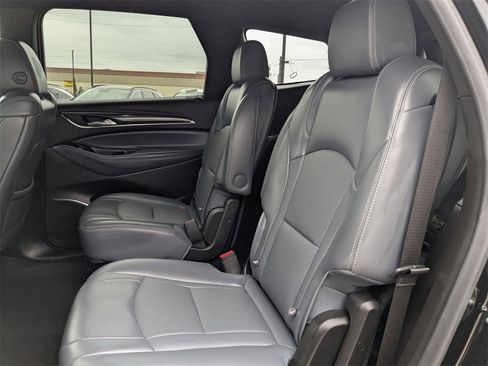 Used 2024 Buick Enclave Premium image 30