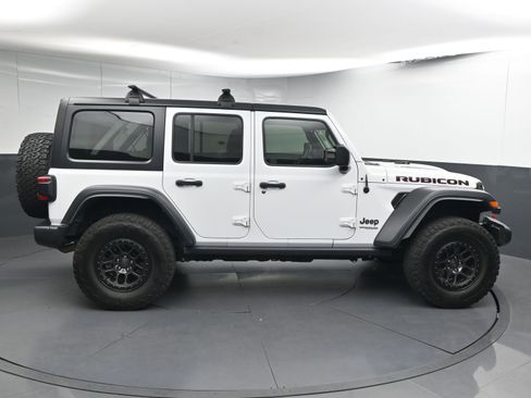 Used 2021 Jeep Wrangler Unlimited Rubicon w/ Xtreme Recon 35" Tire Package image 9