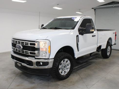Used 2023 Ford F350 XLT w/ 360-Degree Camera Package image 4
