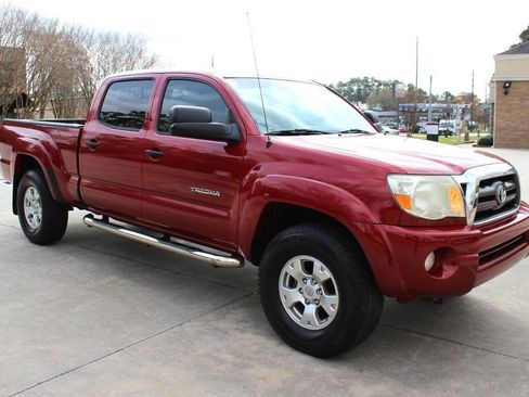 Used 2009 Toyota Tacoma PreRunner image 2