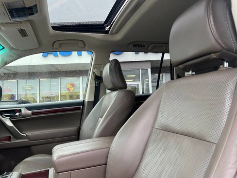 Used 2010 Lexus GX 460 image 18