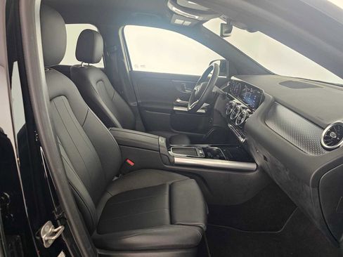 Certified 2025 Mercedes-Benz GLA 250 image 10