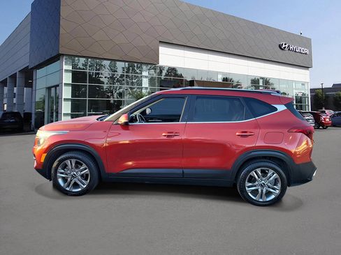 Used 2022 Kia Seltos S FWD image 3