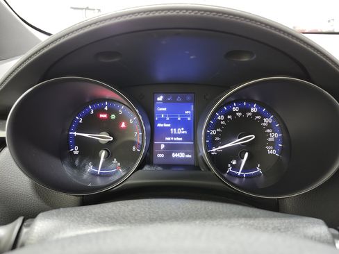 Used 2019 Toyota C-HR LE image 25