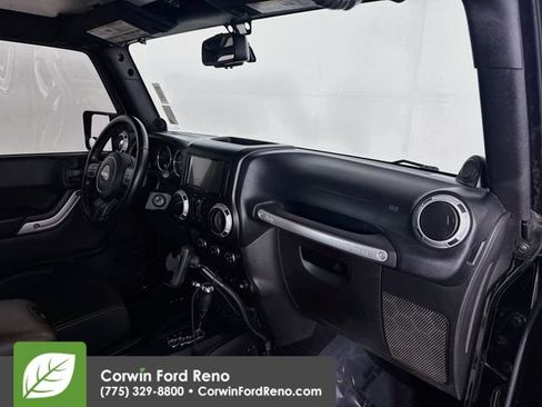 Used 2013 Jeep Wrangler Unlimited Rubicon AWD/4WD image 26