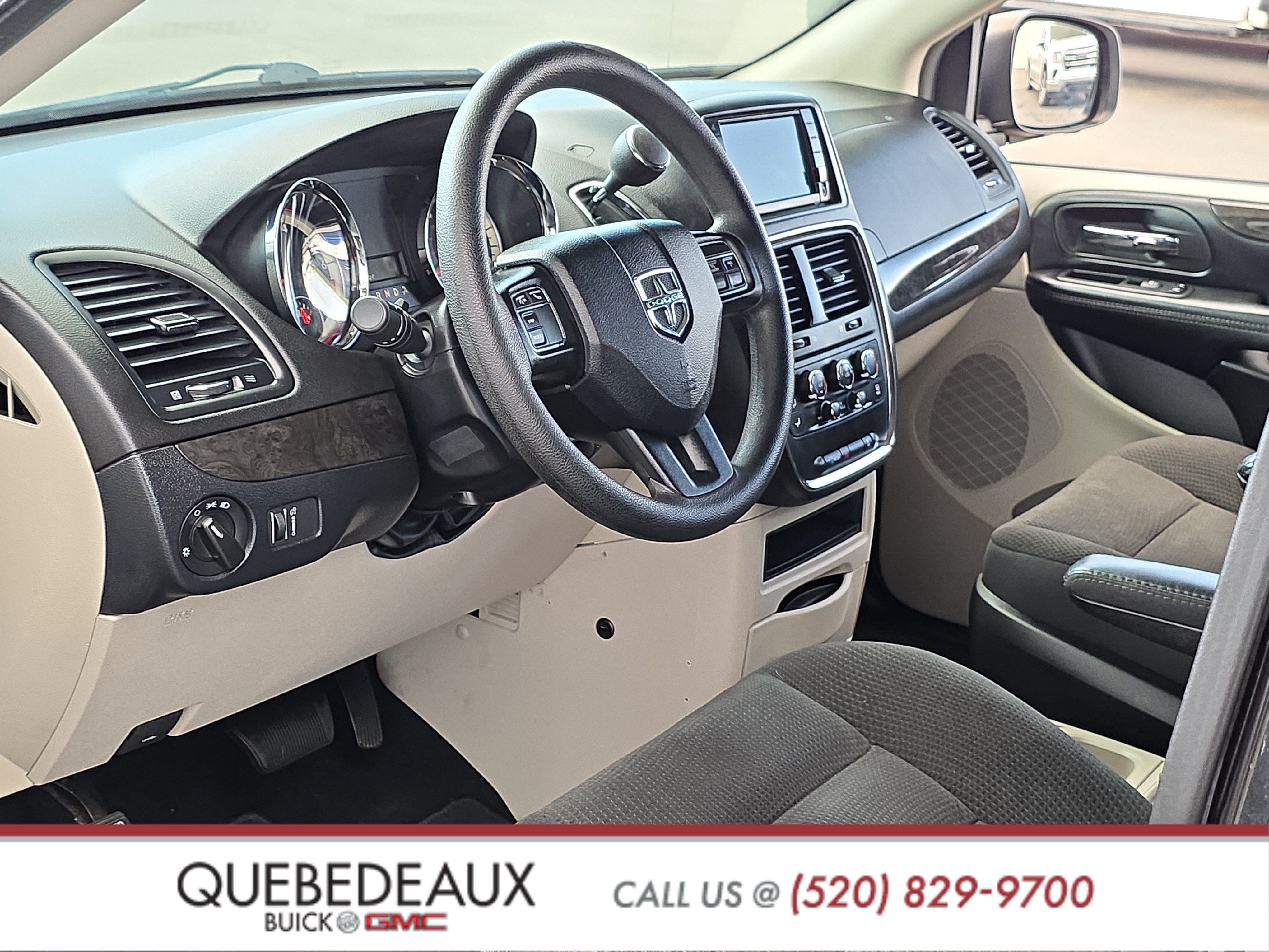Used 2019 Dodge Grand Caravan SE w/ UConnect Hands-Free Group FWD image 10