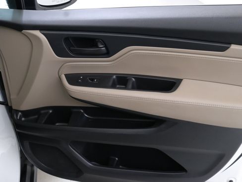 Used 2023 Honda Odyssey EX-L image 29