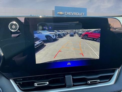 New 2027 Chevrolet Equinox LT FWD image 7