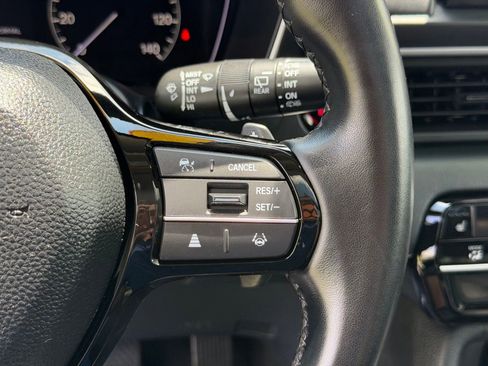 Used 2024 Honda Pilot Touring image 19