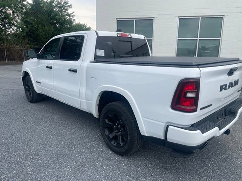 Used 2025 RAM 1500 Big Horn AWD/4WD image 3