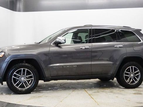 Used 2017 Jeep Grand Cherokee Limited w/ Trailer Tow Group IV image 2