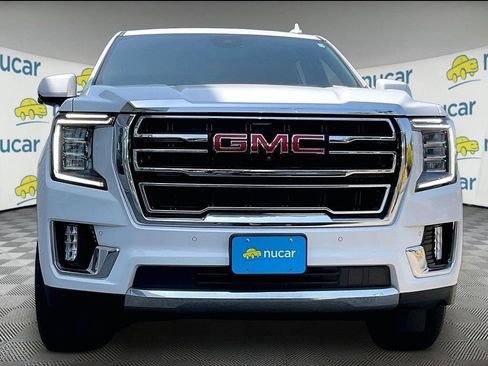 Used 2023 GMC Yukon SLT w/ SLT Premium Package AWD/4WD image 2