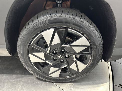 Certified 2024 Hyundai Kona SEL AWD/4WD image 12