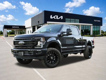 Used 2022 Ford F250 Lariat w/ Black Appearance Package