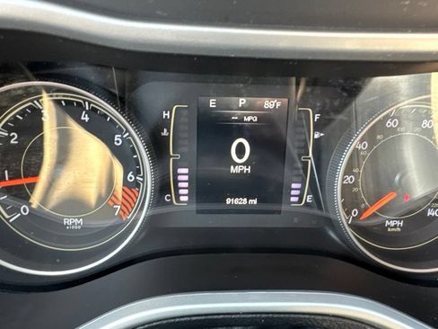 Used 2015 Jeep Cherokee Latitude w/ Comfort/Convenience Group FWD image 4