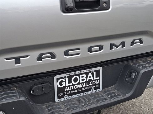 Used 2023 Toyota Tacoma TRD Sport image 30