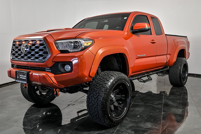 Used 2016 Toyota Tacoma TRD Sport w/ Towing Package RWD image 5
