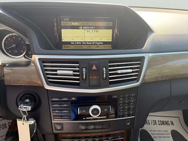 Used 2011 Mercedes-Benz E 350 Sedan image 7