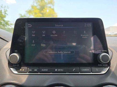 Used 2020 Nissan Sentra SR FWD image 25