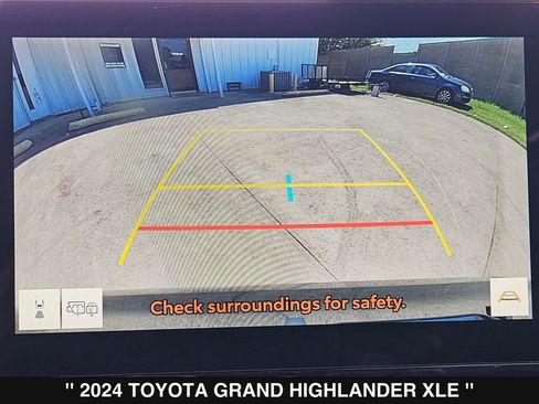 Used 2024 Toyota Grand Highlander FWD image 40