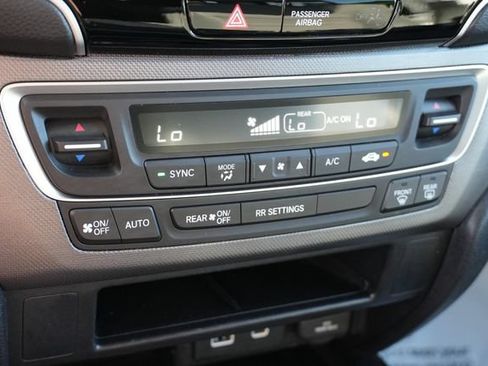 Used 2025 Honda Ridgeline Sport image 33