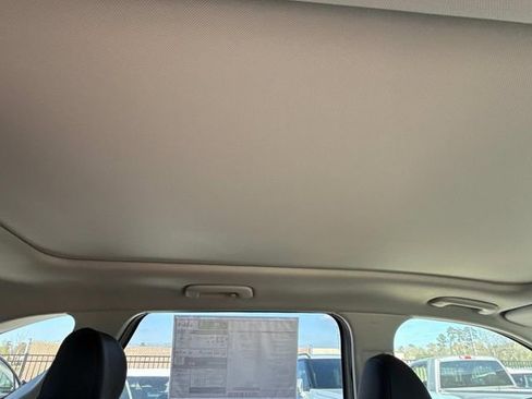 New 2026 Kia Sorento EX w/ EX Premium Package FWD image 10