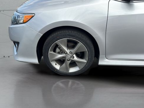 Used 2014 Toyota Camry SE FWD image 36