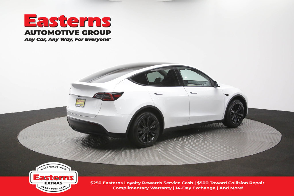 Used 2023 Tesla Model Y Long Range AWD/4WD image 37