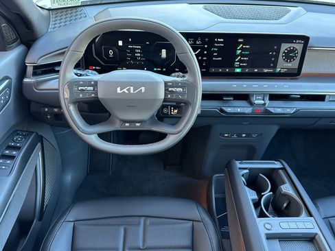 New 2026 Kia EV9 Land image 14