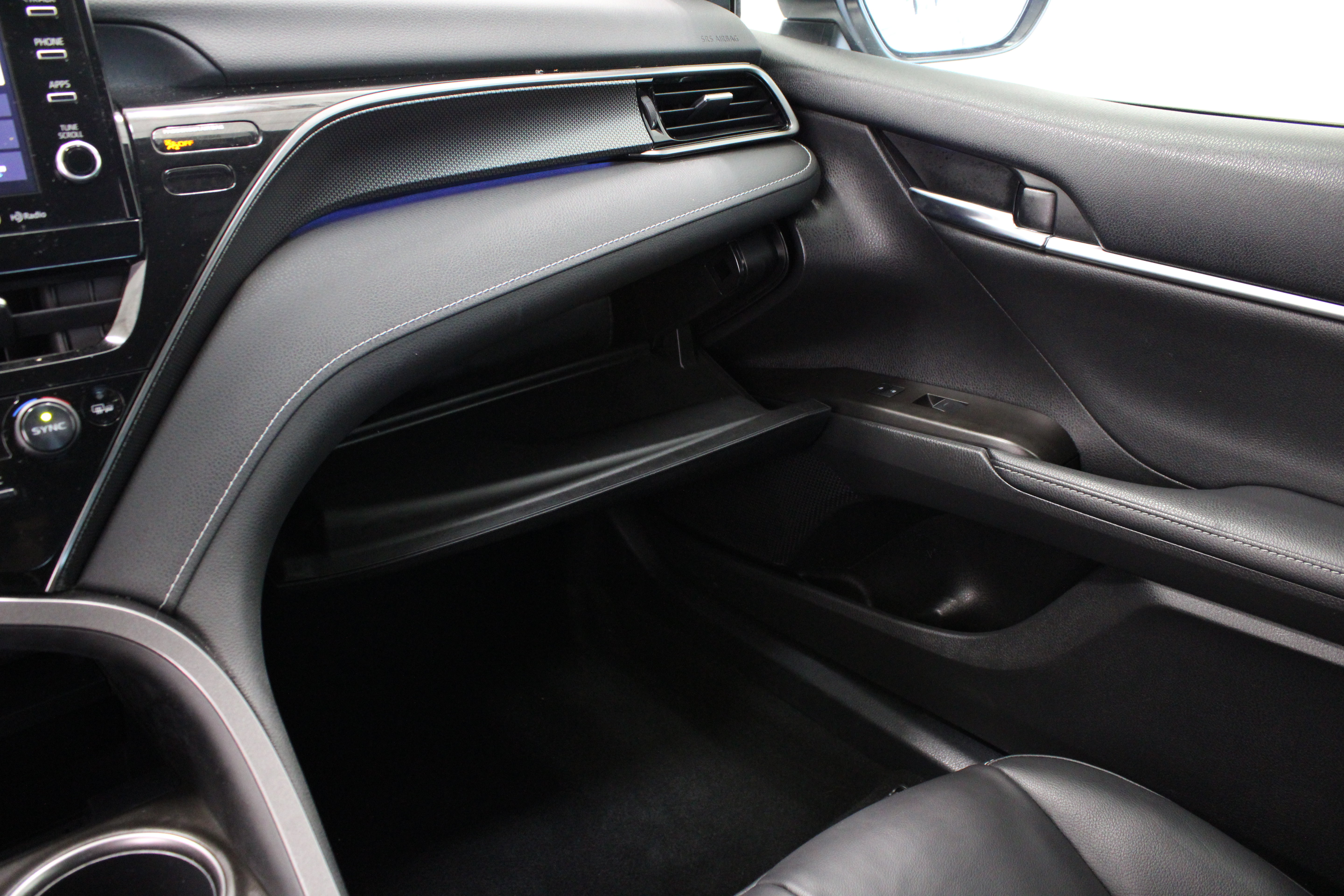 Used 2023 Toyota Camry XSE FWD image 24