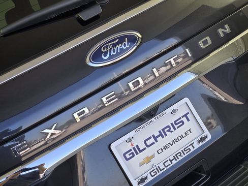 Used 2024 Ford Expedition Max Limited image 11