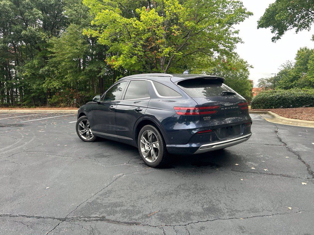 Used 2025 Genesis Electrified GV70 w/ Prestige Package AWD/4WD image 3