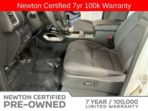 Used 2023 Nissan Frontier SV w/ Technology Package AWD/4WD image 19