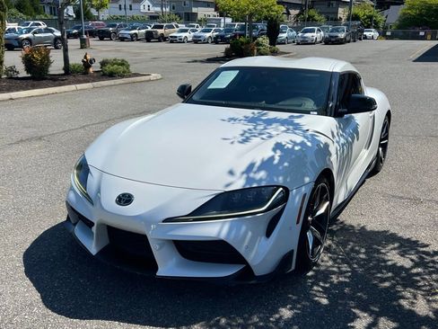 Used 2022 Toyota Supra Premium w/ Driver Assist Package RWD image 4