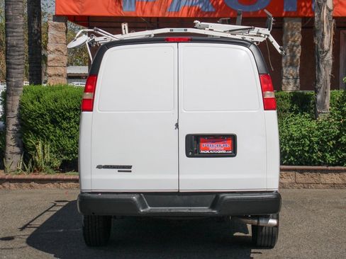 Used 2012 Chevrolet Express 2500 w/ Power Package image 7